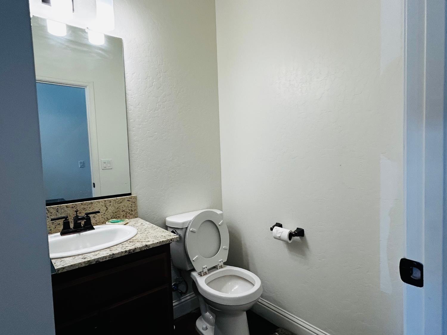 4382 N Casey Ave, Fresno, CA 93723