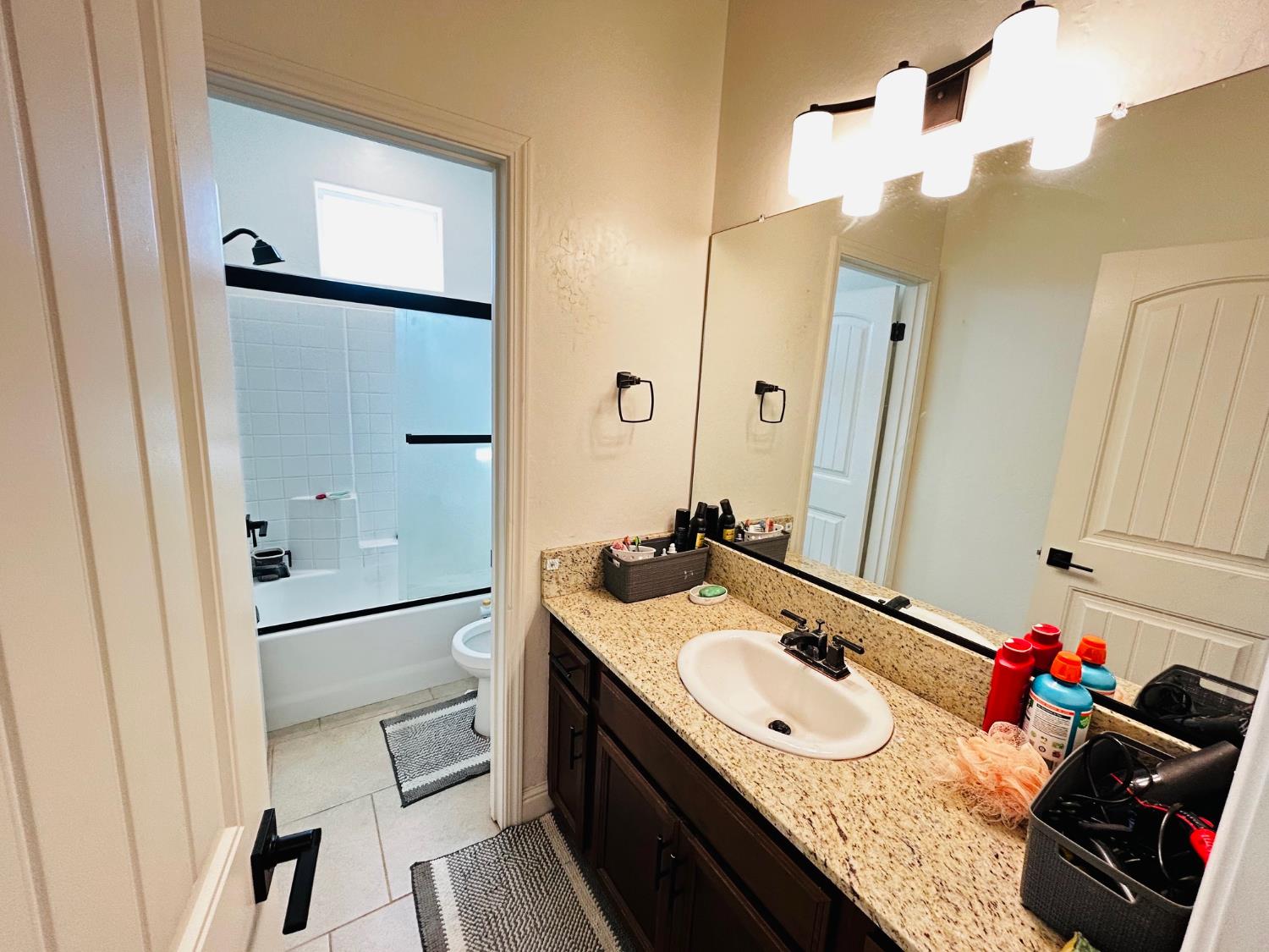 4382 N Casey Ave, Fresno, CA 93723