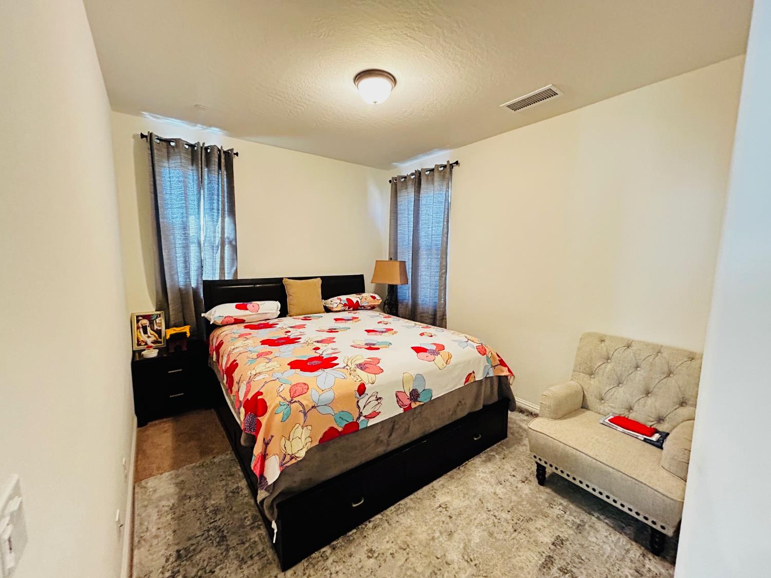 4382 N Casey Ave, Fresno, CA 93723