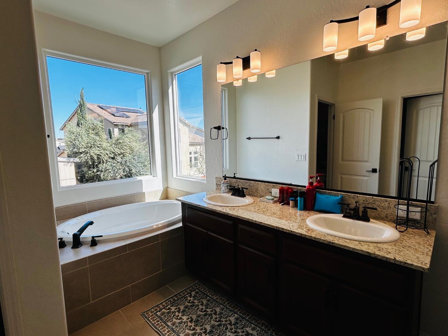 4382 N Casey Ave, Fresno, CA 93723