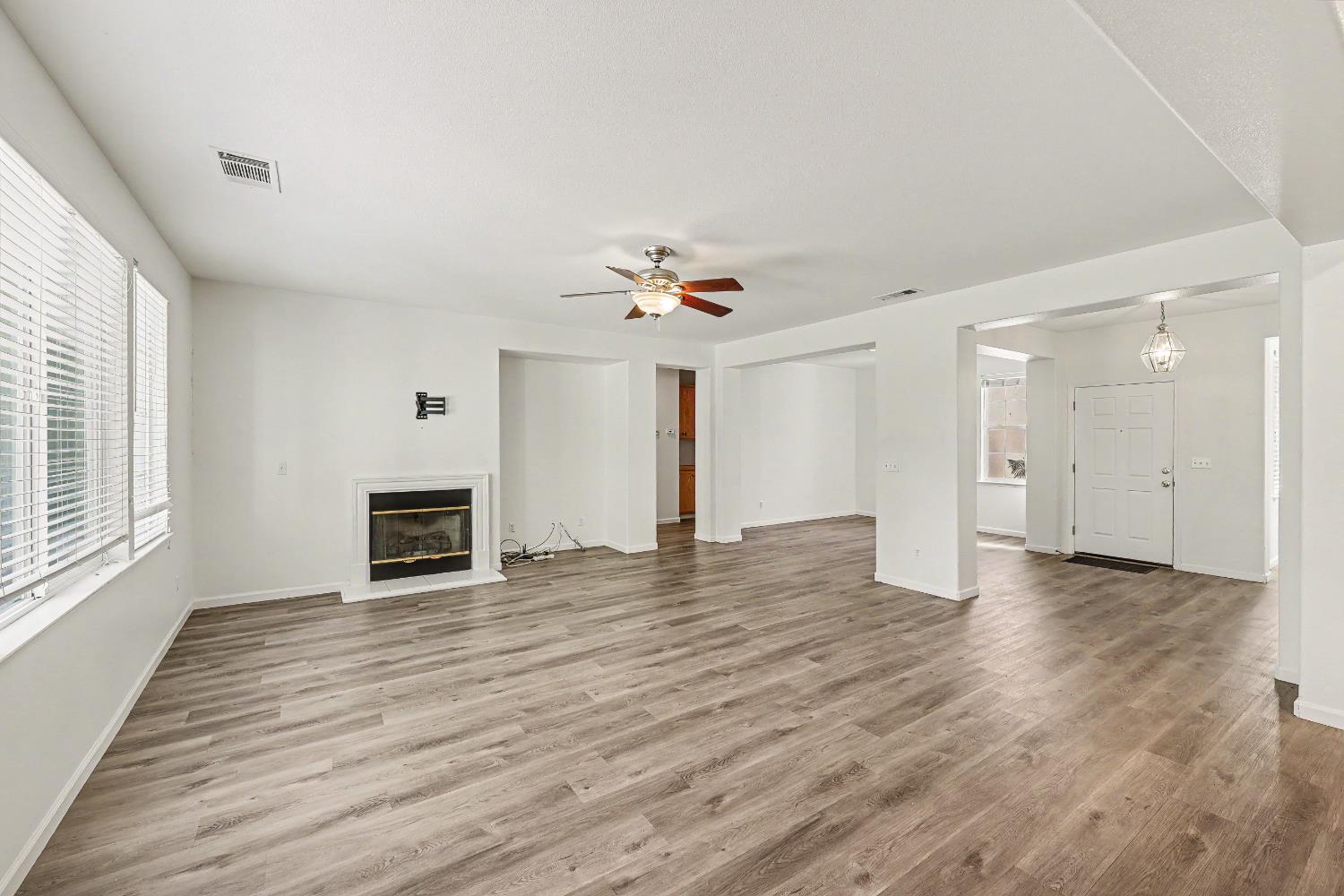 1427 Caraway, Merced, CA 95340