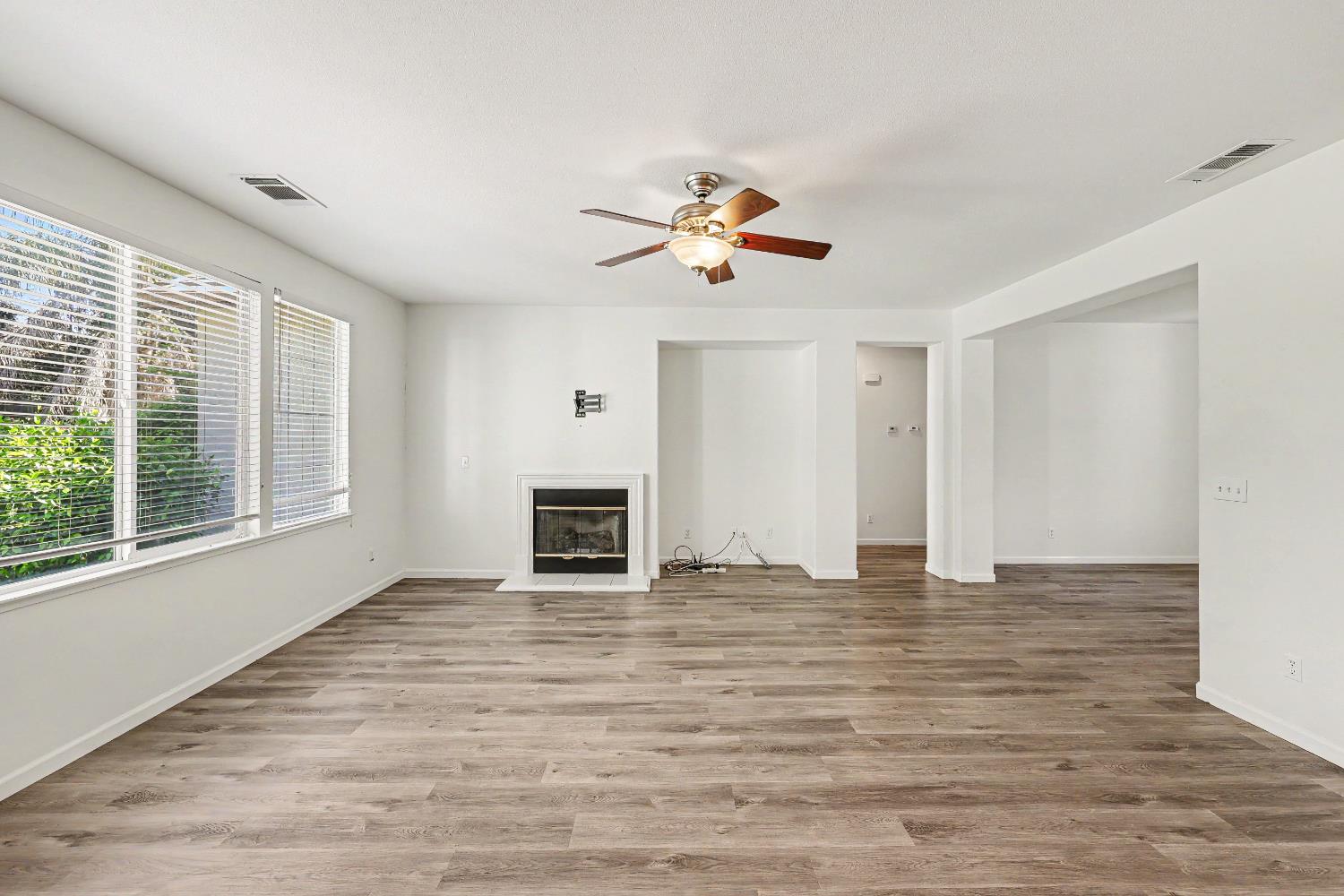 1427 Caraway, Merced, CA 95340