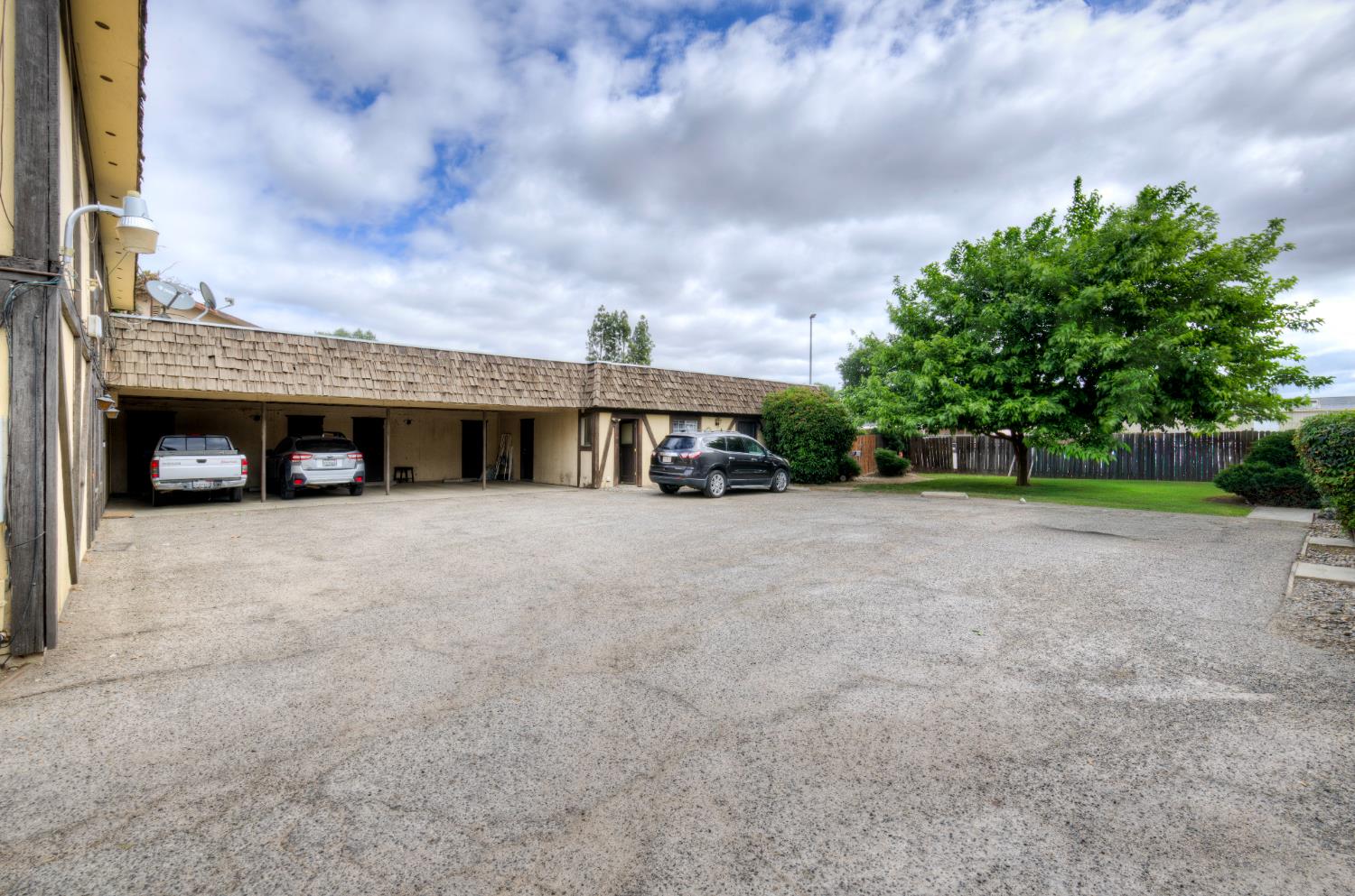 2432 S Sallee, Visalia, CA 93277