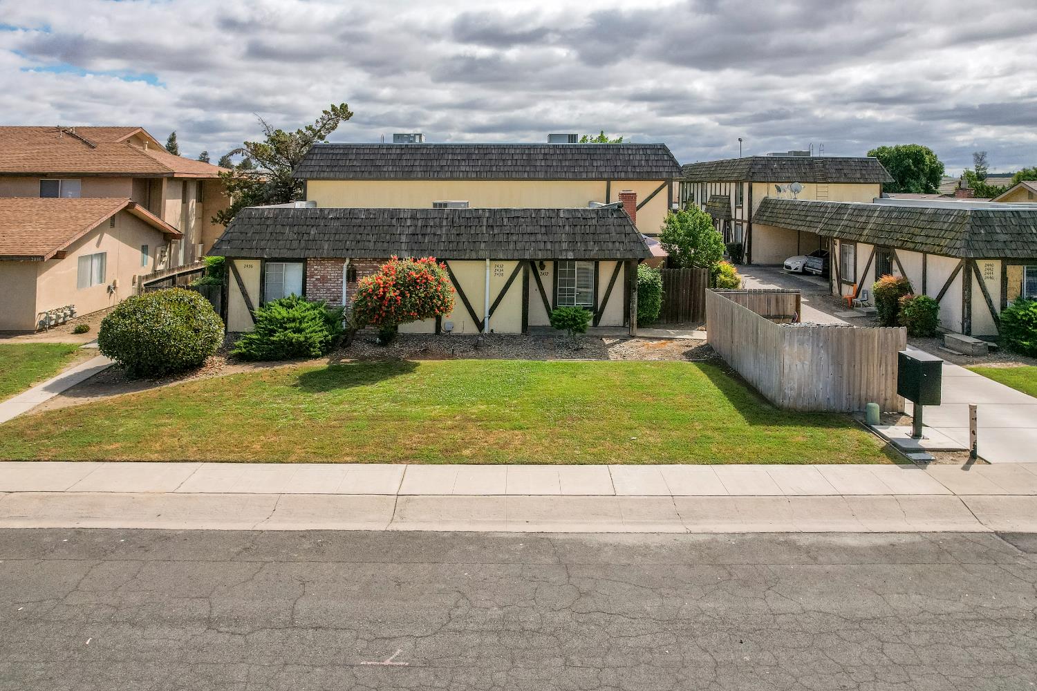 2432 S Sallee, Visalia, CA 93277