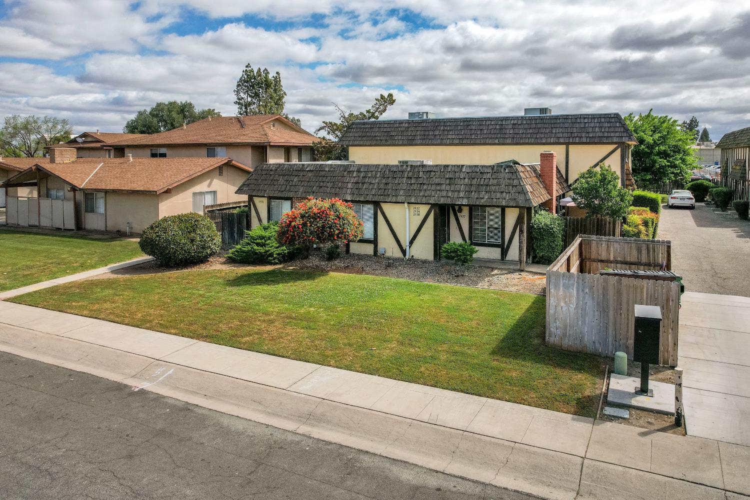 2432 S Sallee, Visalia, CA 93277