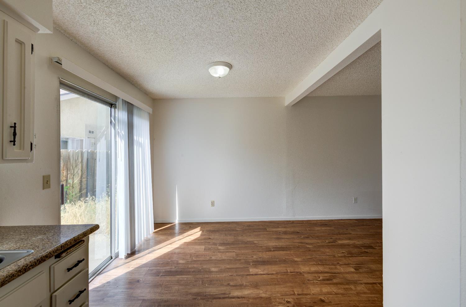 2432 S Sallee, Visalia, CA 93277