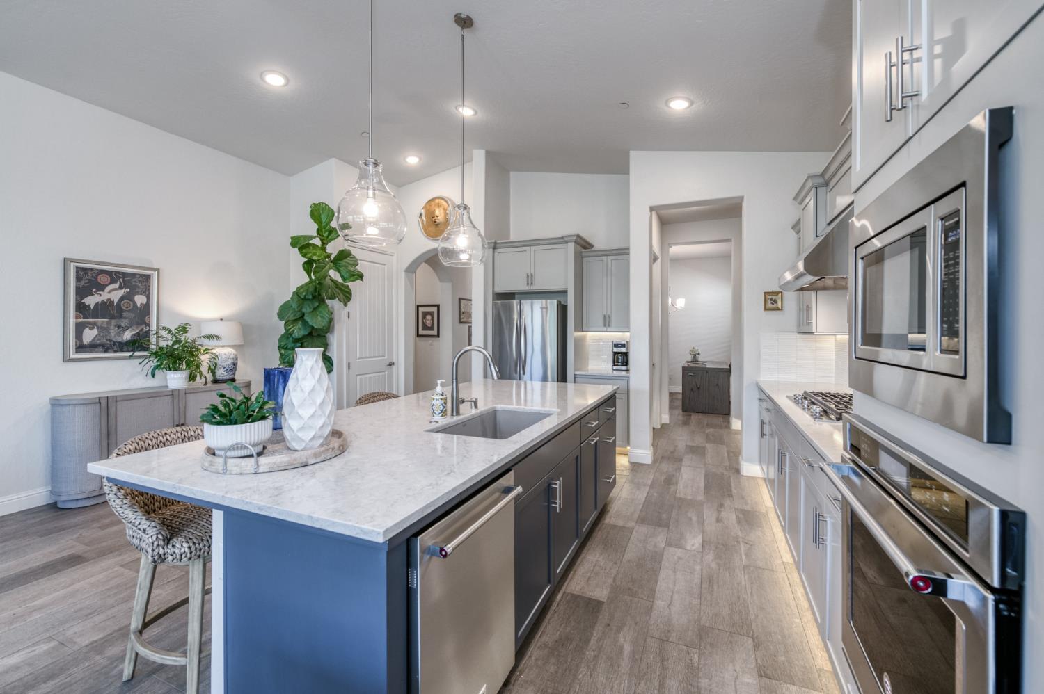 2723 Vermont Ave, Clovis, CA 93619