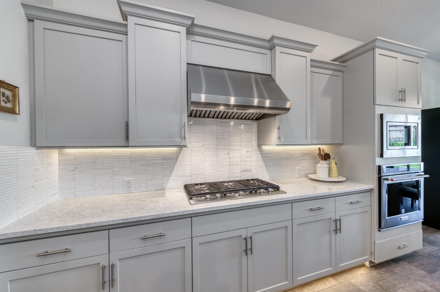 2723 Vermont Ave, Clovis, CA 93619