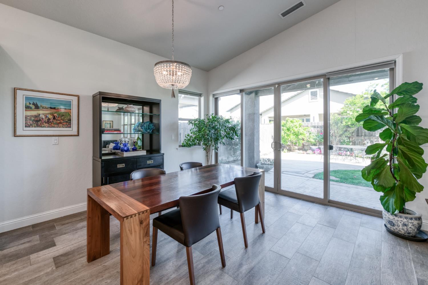 2723 Vermont Ave, Clovis, CA 93619