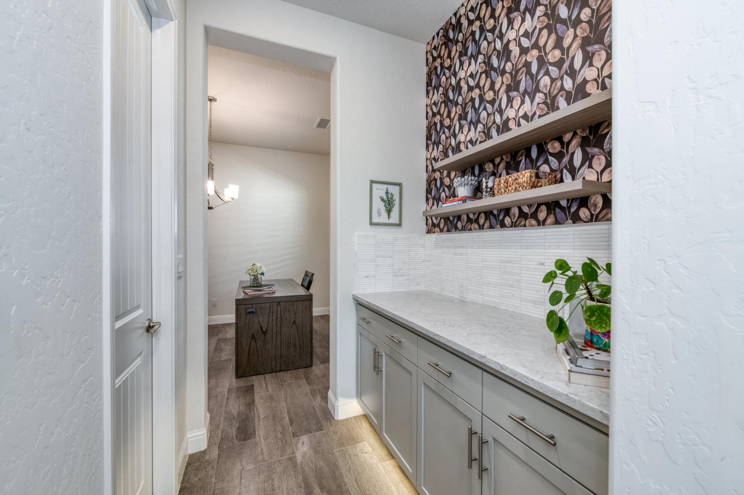 2723 Vermont Ave, Clovis, CA 93619