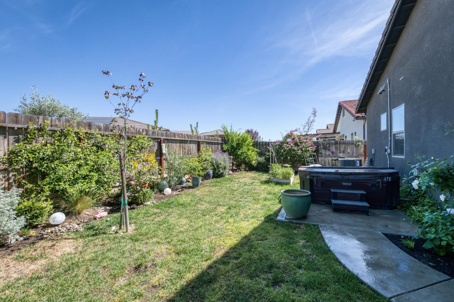 2723 Vermont Ave, Clovis, CA 93619