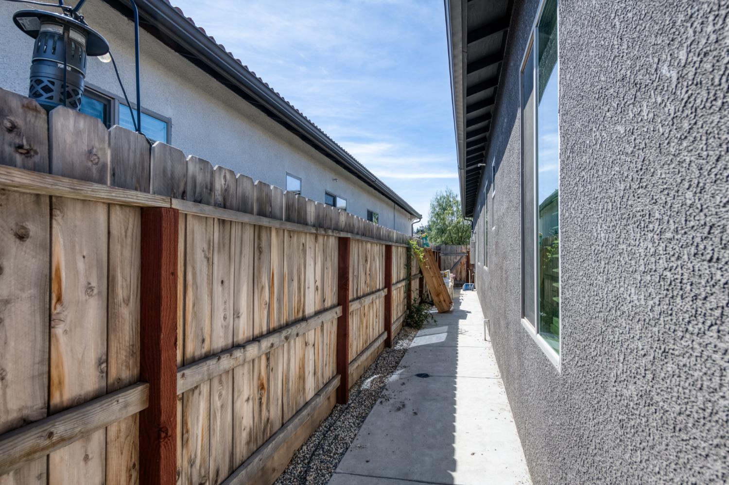 2723 Vermont Ave, Clovis, CA 93619