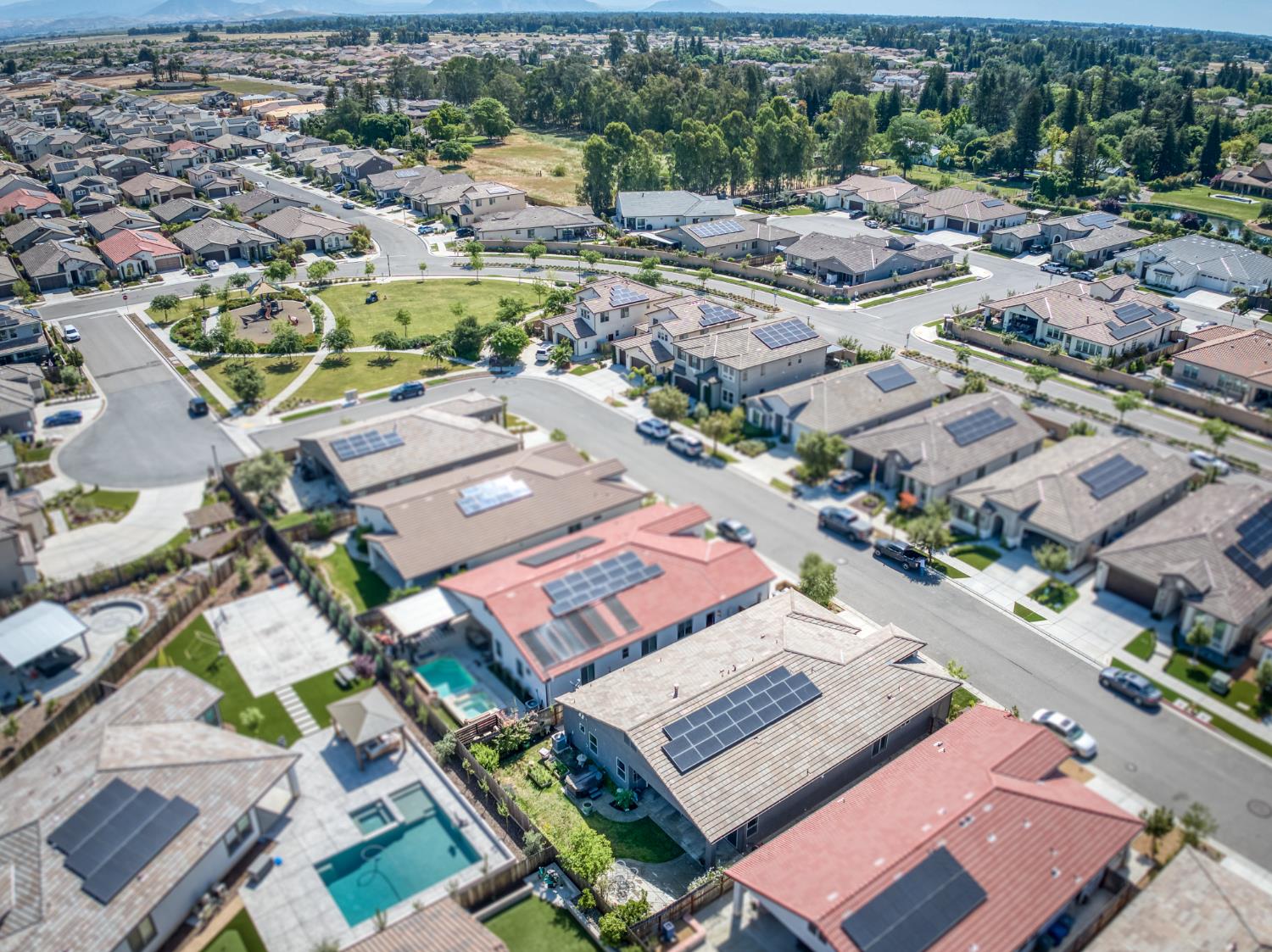 2723 Vermont Ave, Clovis, CA 93619