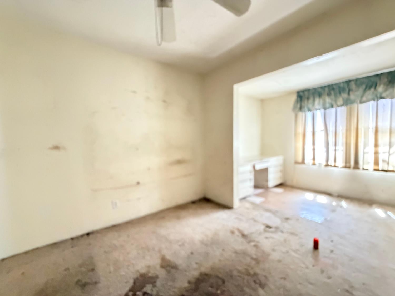544 W Vassar Ave, Fresno, CA 93705