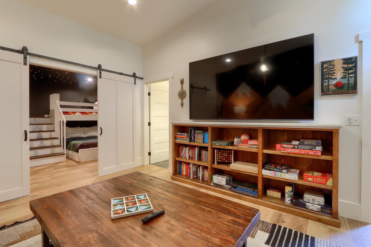 5067 Stroming Rd, Mariposa, CA 95338