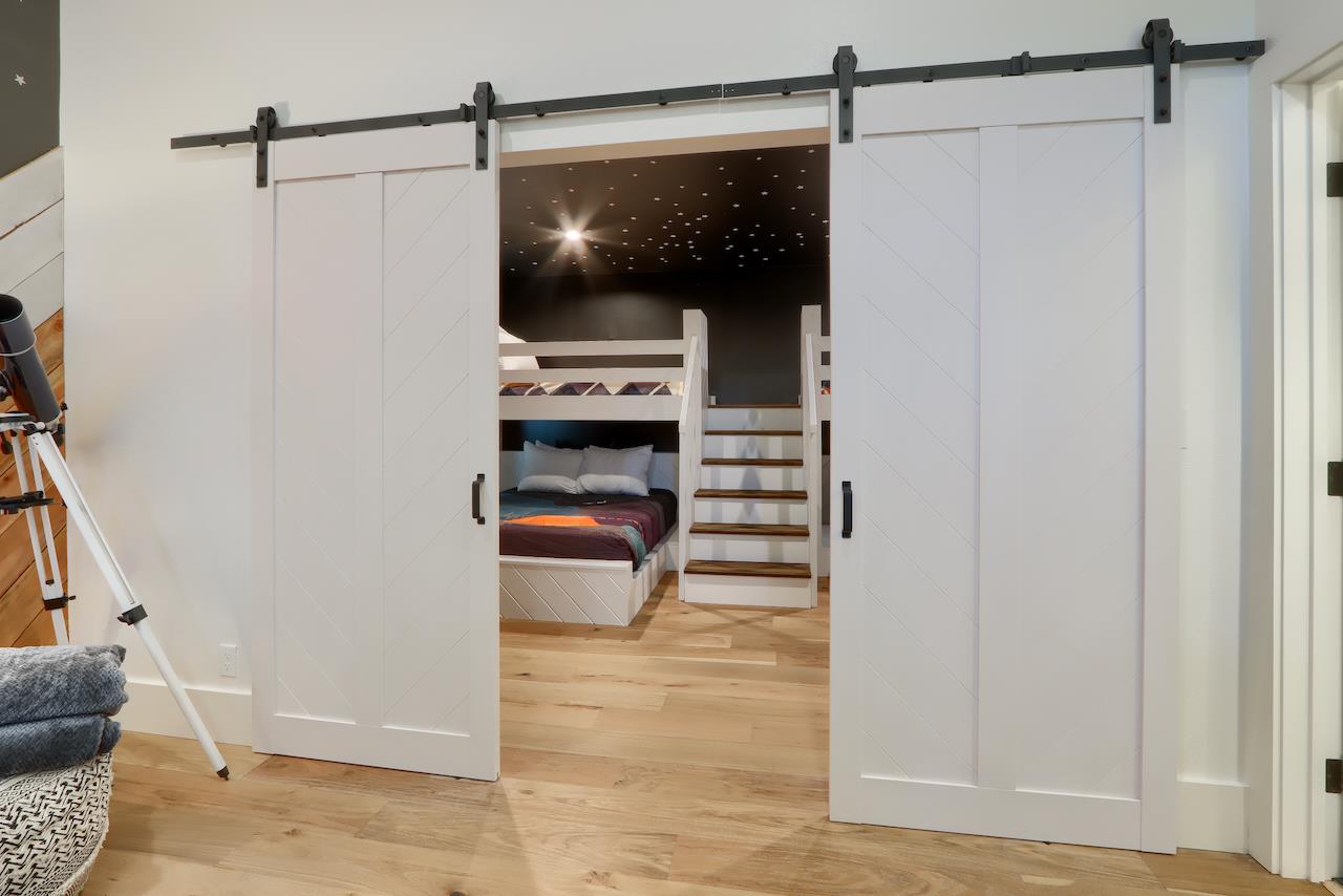 5067 Stroming Rd, Mariposa, CA 95338