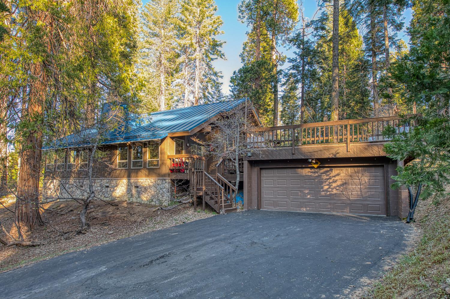 42005 Hanging Branch Rd, Shaver Lake, CA 93664