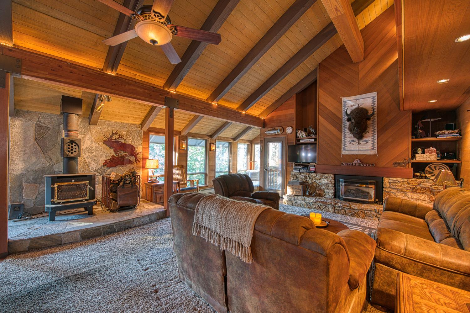 42005 Hanging Branch Rd, Shaver Lake, CA 93664