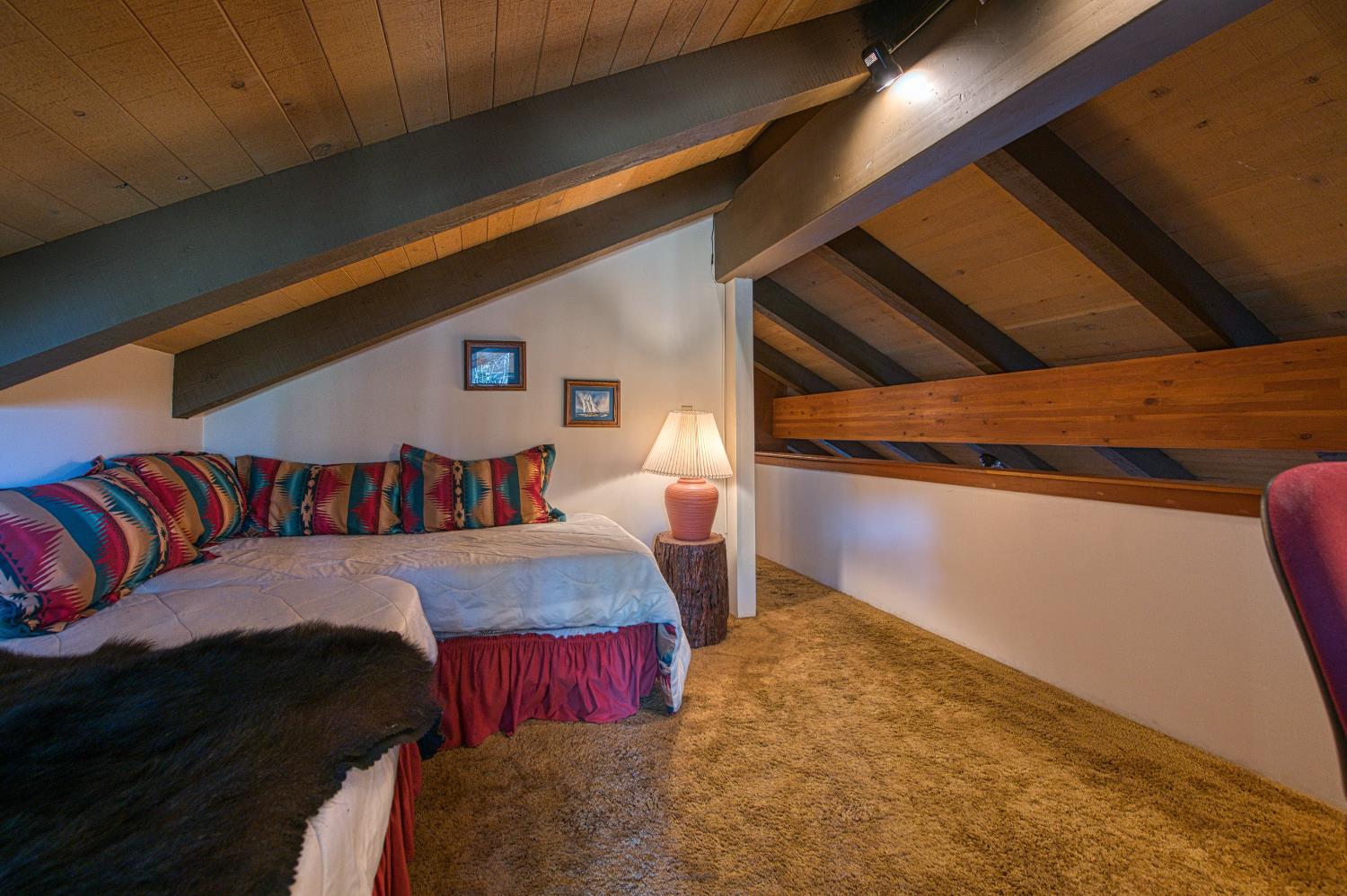 42005 Hanging Branch Rd, Shaver Lake, CA 93664