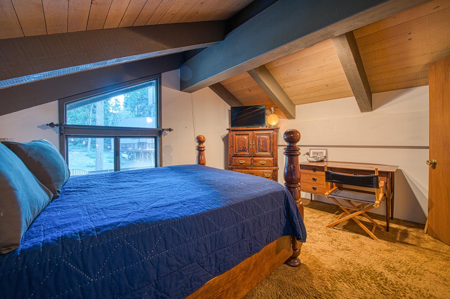 42005 Hanging Branch Rd, Shaver Lake, CA 93664