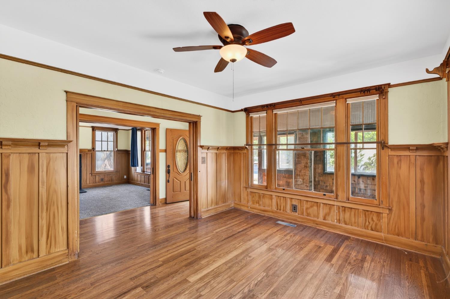 751 S 3rd St, Kerman, CA 93630