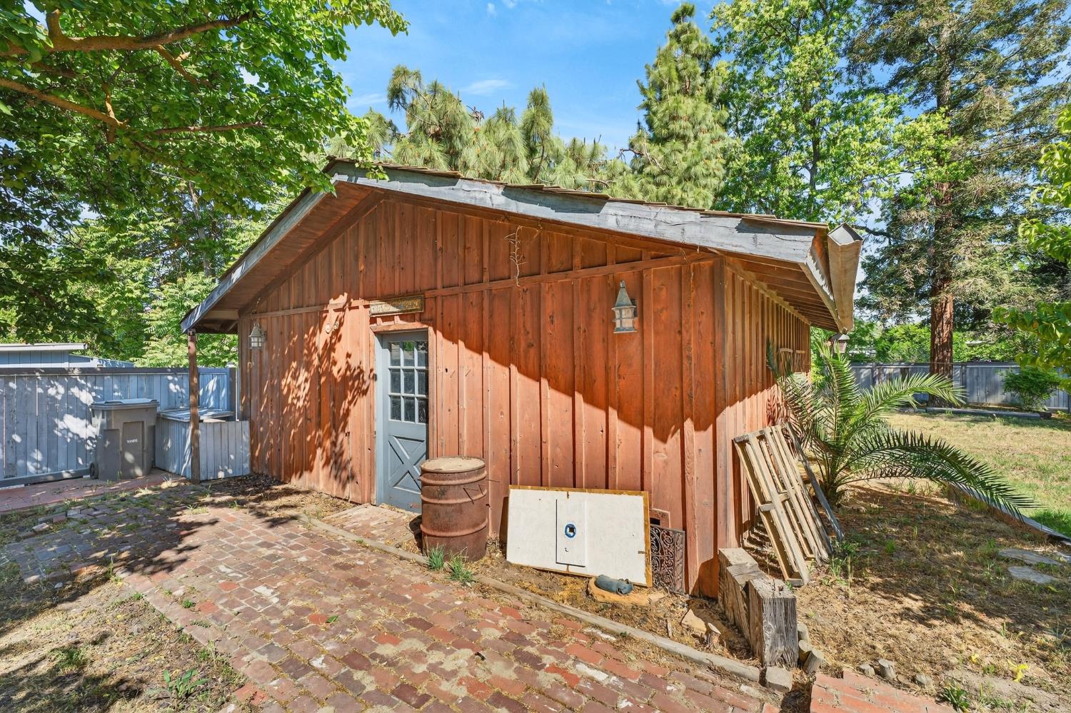 751 S 3rd St, Kerman, CA 93630