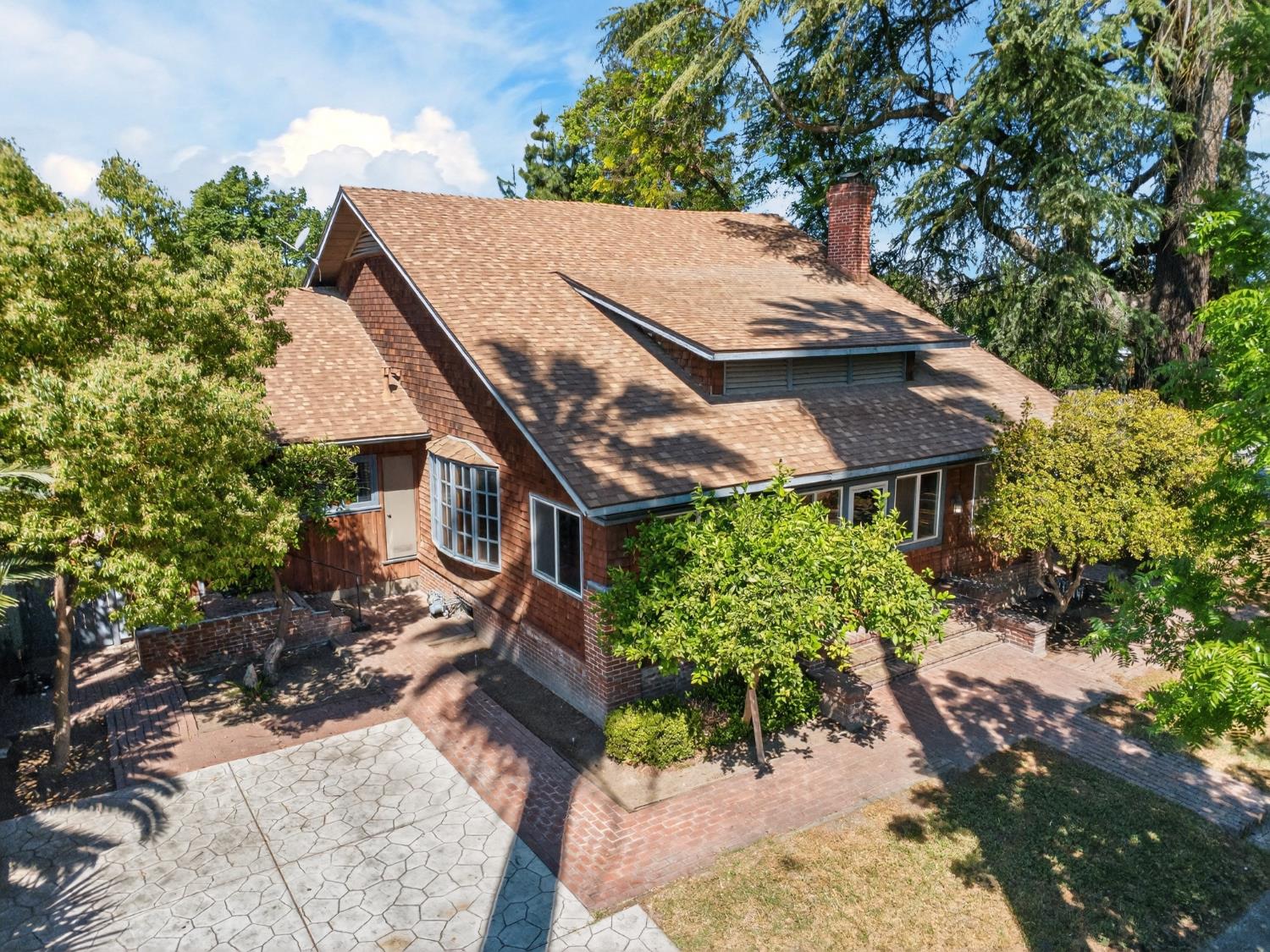 751 S 3rd St, Kerman, CA 93630