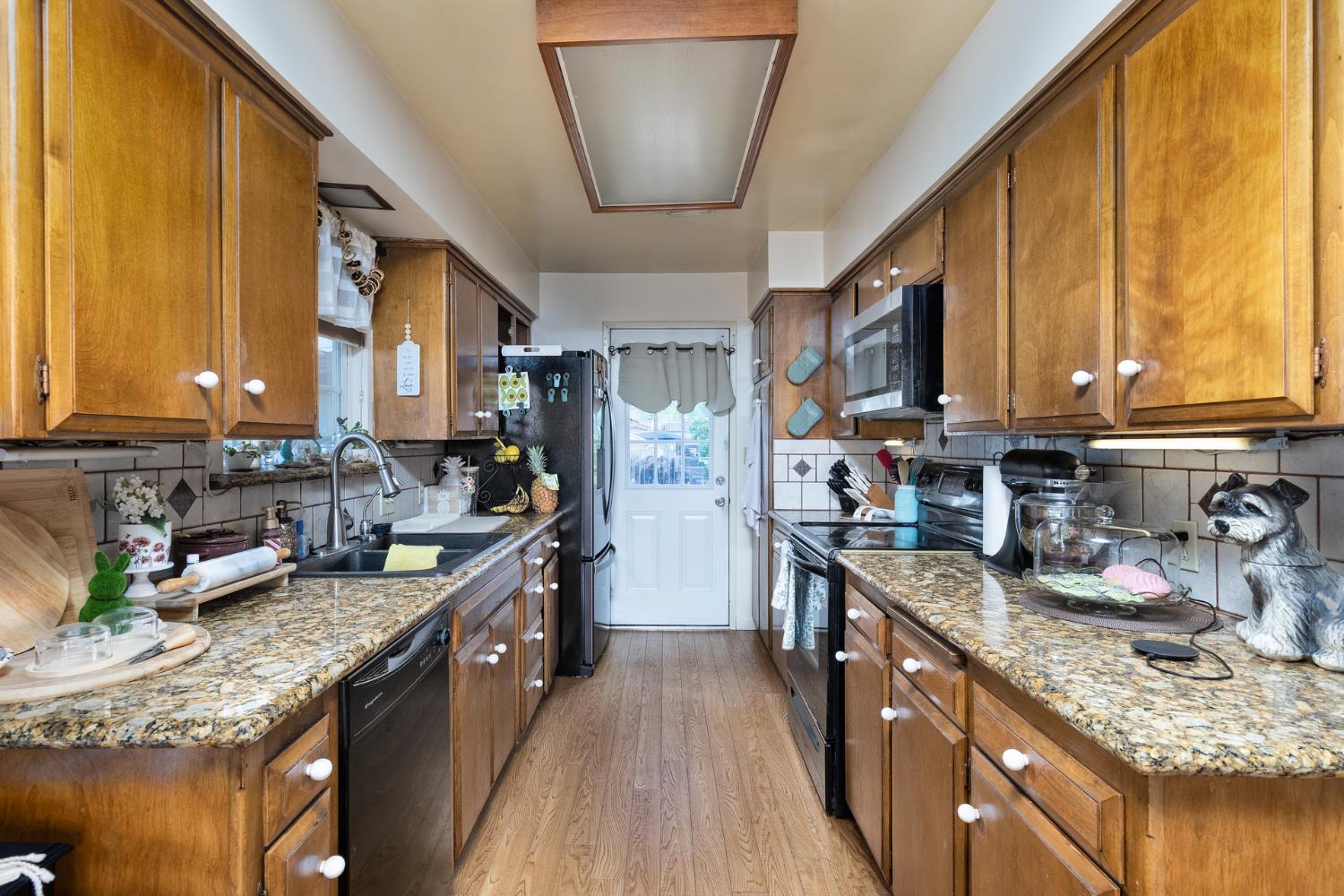 2210 Northhill St, Selma, CA 93662