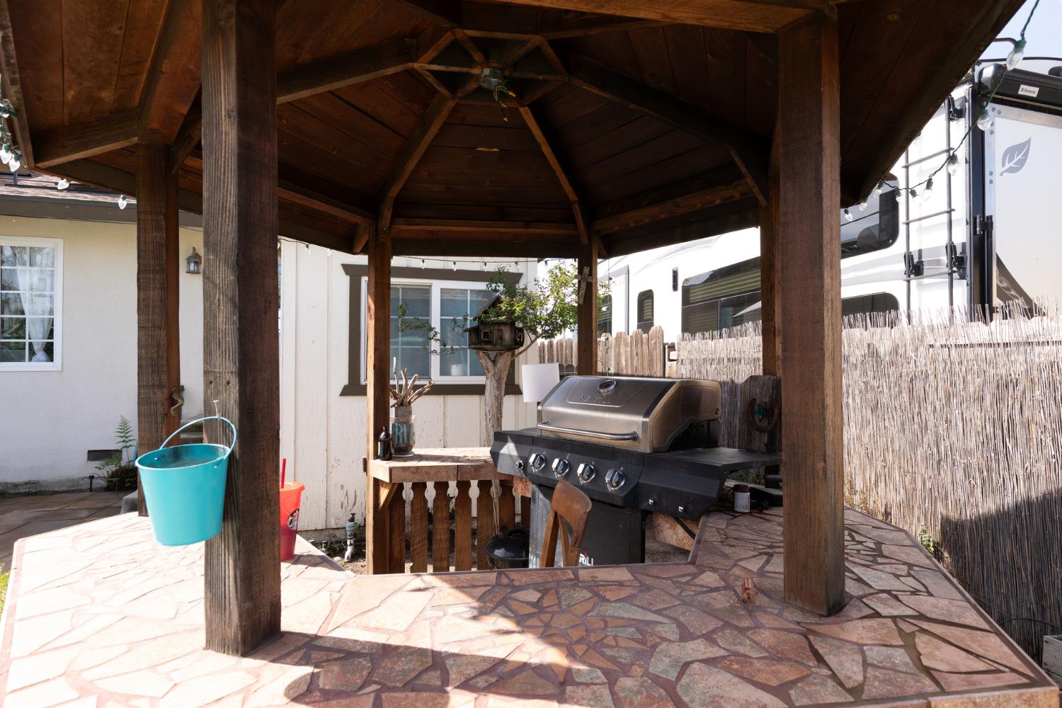 2210 Northhill St, Selma, CA 93662