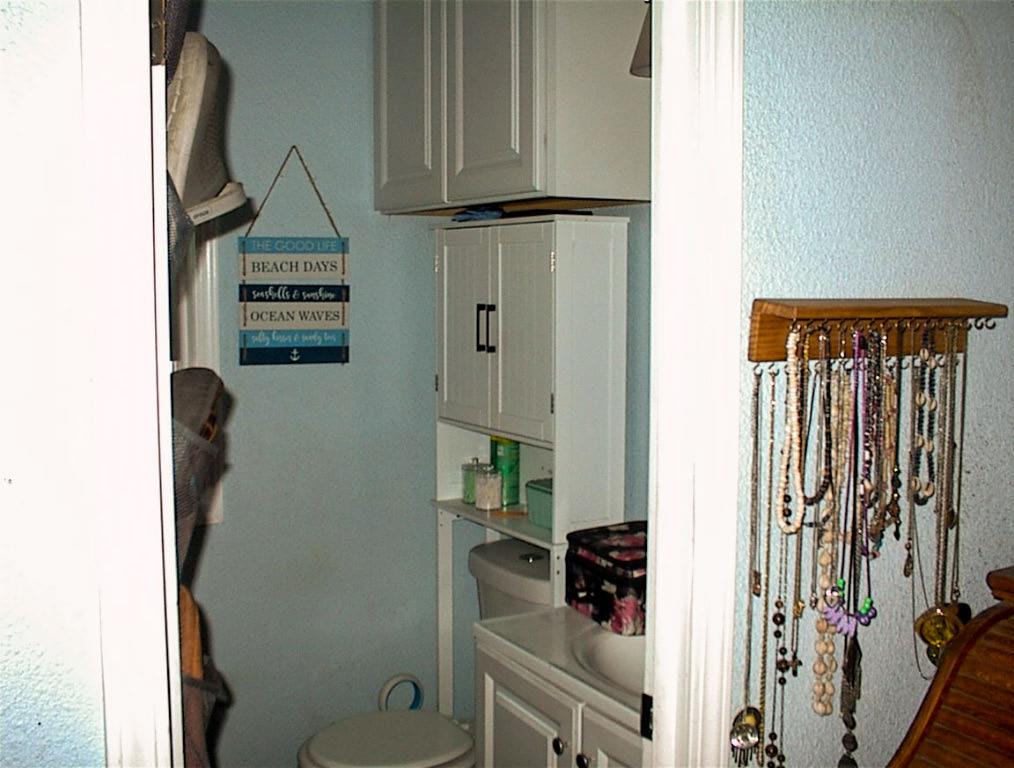 38152 Ruth Hill Rd, Yokuts Valley, CA 93675