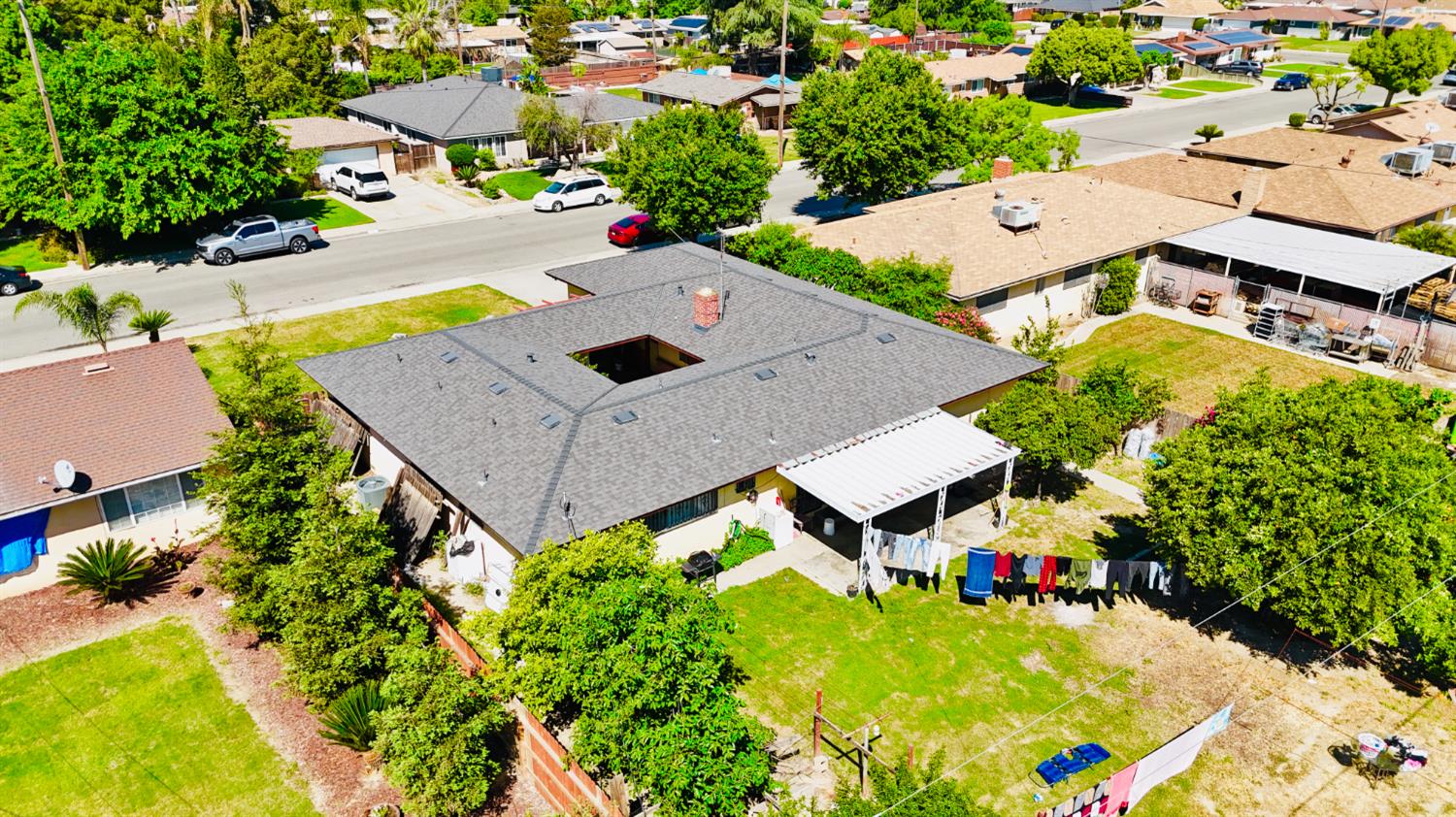 414 S 4th St, Kerman, CA 93630