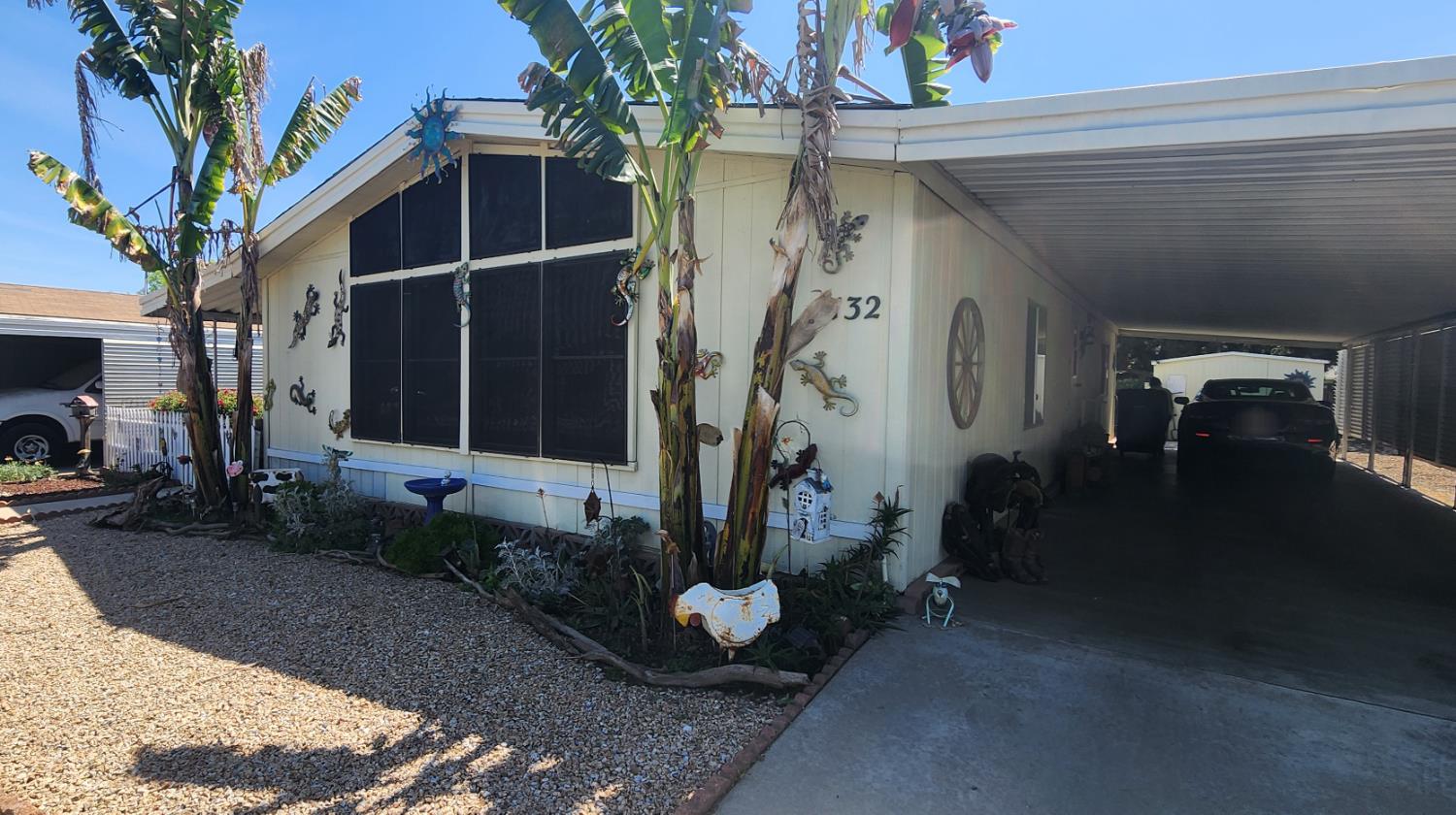 1300 W Olson Ave #132, Reedley, CA 93654