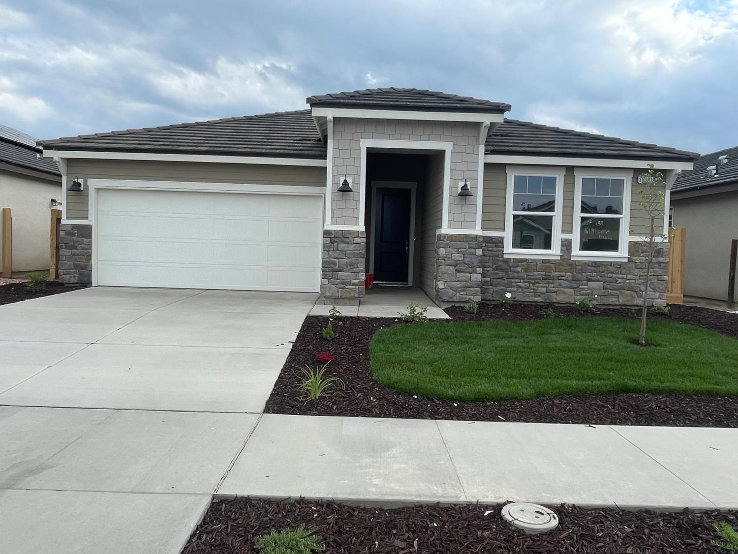 16181 West David Ave, Kerman, CA 93630