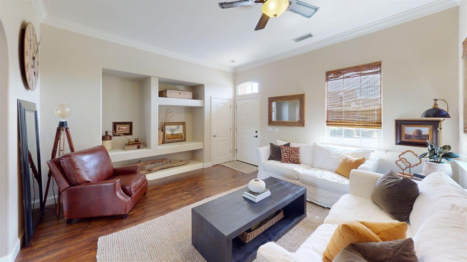 4207 Serena Ln, Clovis, CA 93619