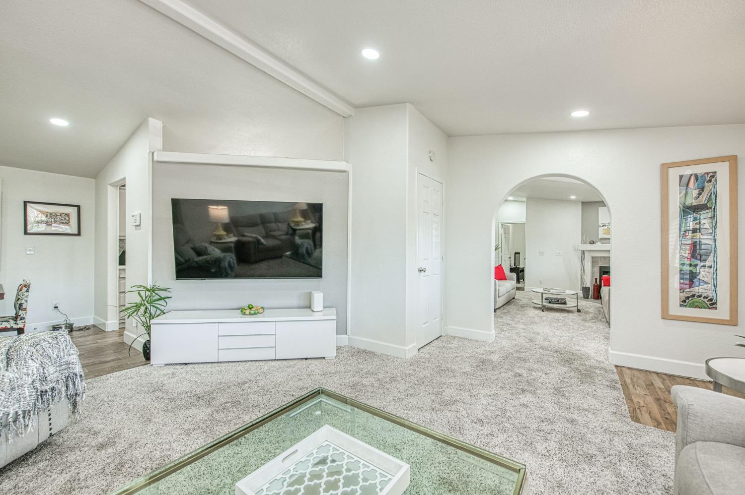 2706 W Ashlan Ave #331, Fresno, CA 93705