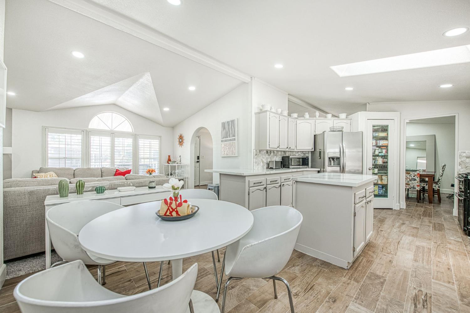 2706 W Ashlan Ave #331, Fresno, CA 93705