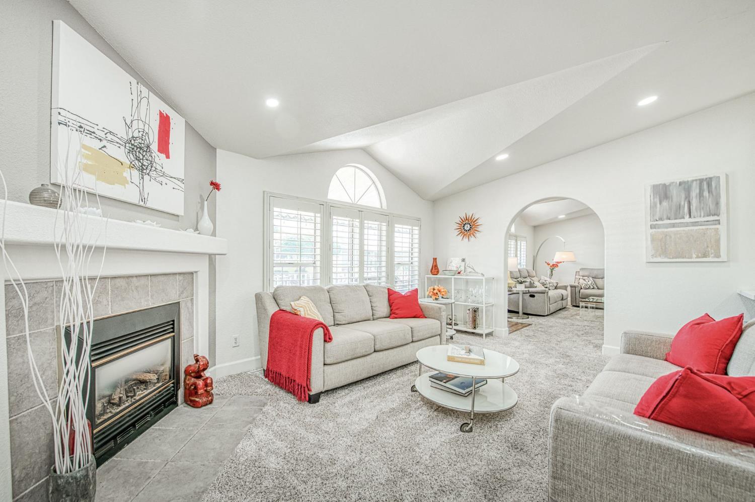 2706 W Ashlan Ave #331, Fresno, CA 93705