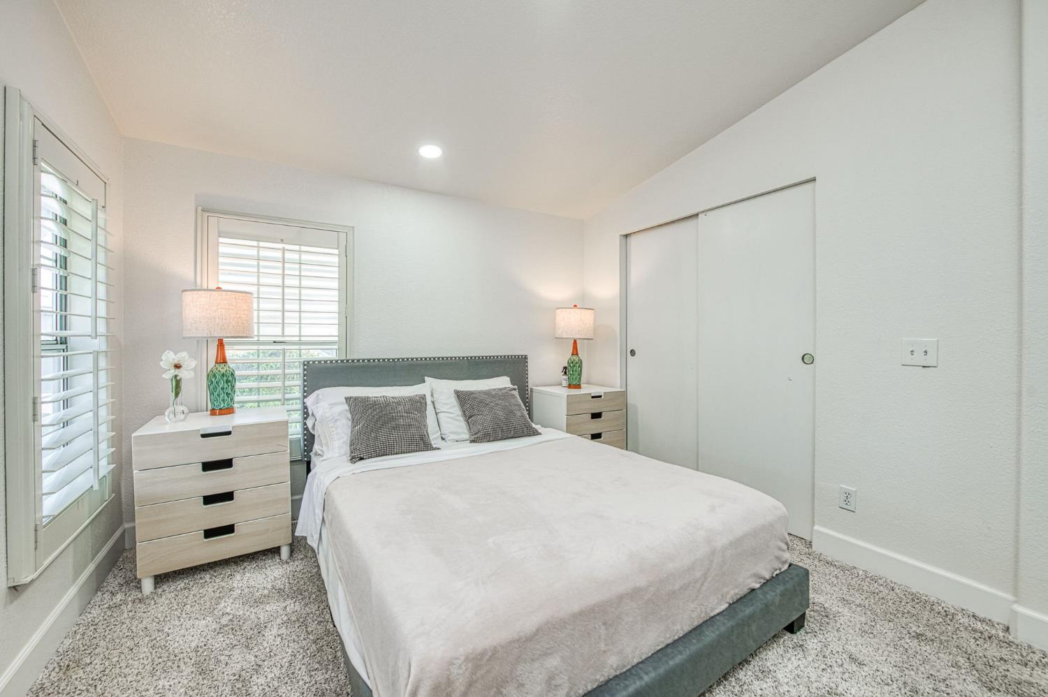 2706 W Ashlan Ave #331, Fresno, CA 93705