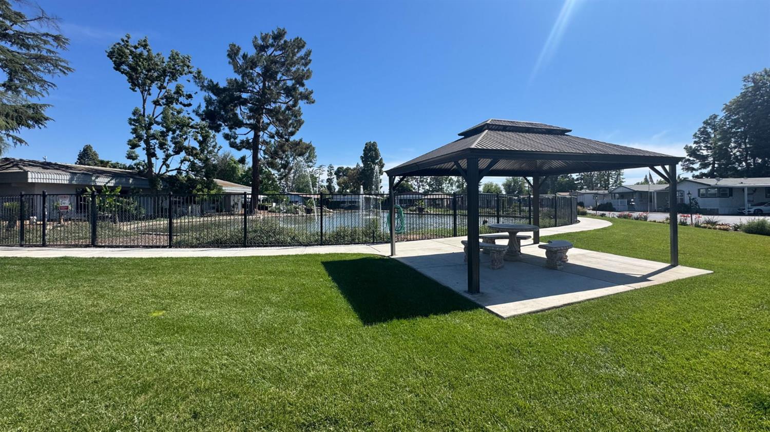 2706 W Ashlan Ave #331, Fresno, CA 93705