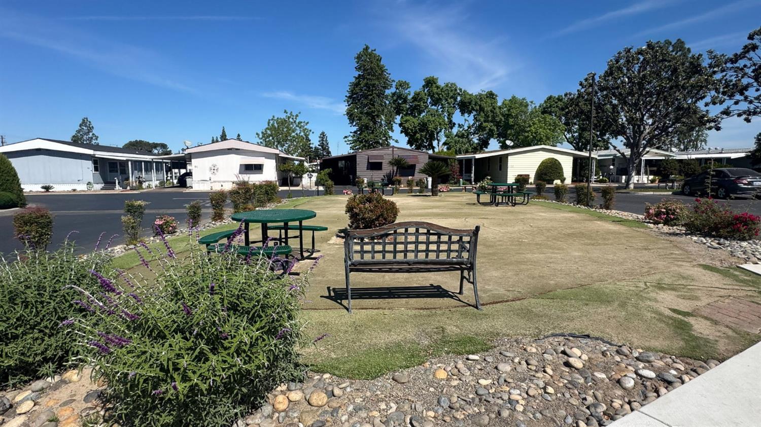 2706 W Ashlan Ave #331, Fresno, CA 93705