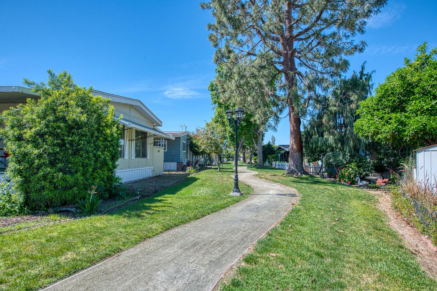 2706 W Ashlan Ave #331, Fresno, CA 93705