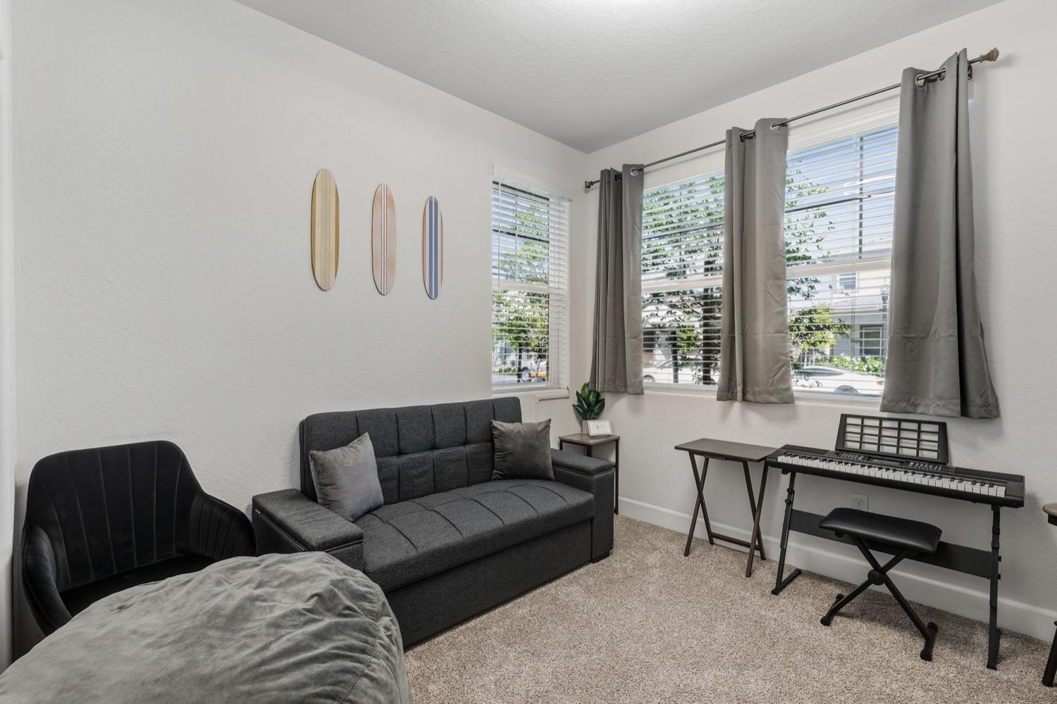 398 Atlantica Dr S, Madera, CA 93636