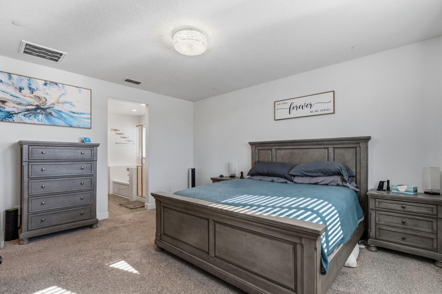 398 Atlantica Dr S, Madera, CA 93636