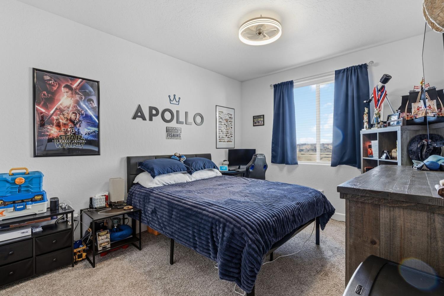 398 Atlantica Dr S, Madera, CA 93636