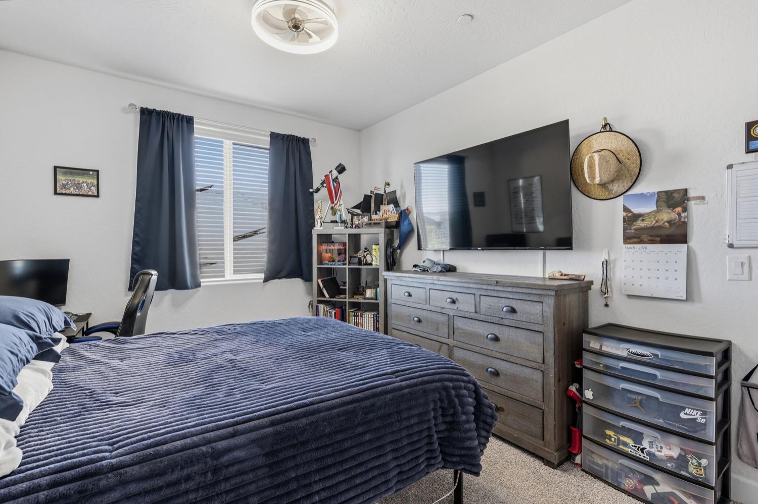 398 Atlantica Dr S, Madera, CA 93636