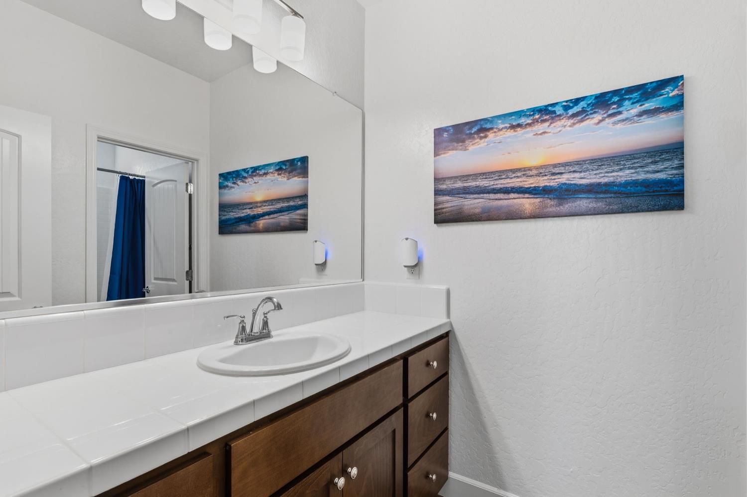 398 Atlantica Dr S, Madera, CA 93636