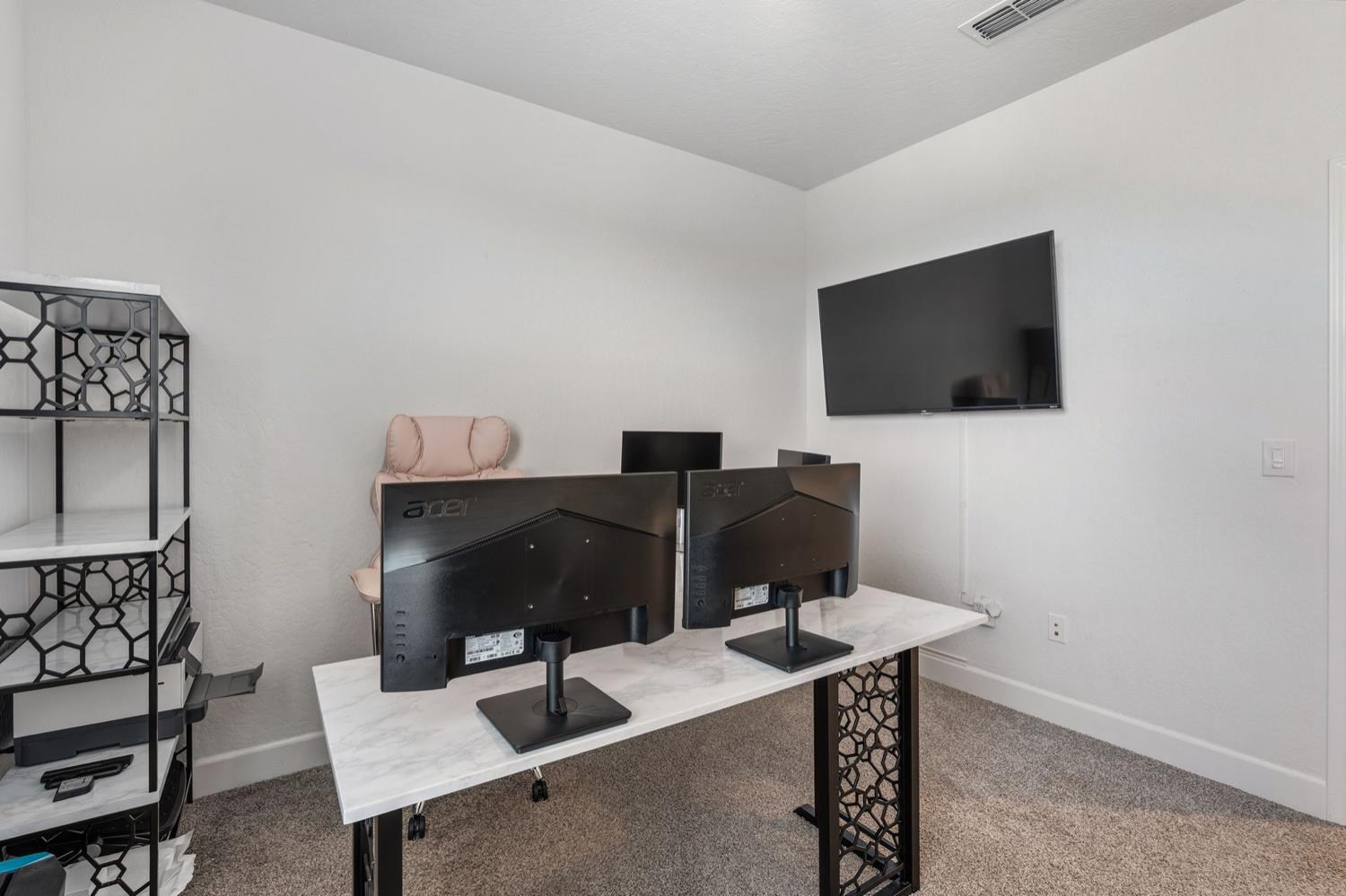 398 Atlantica Dr S, Madera, CA 93636