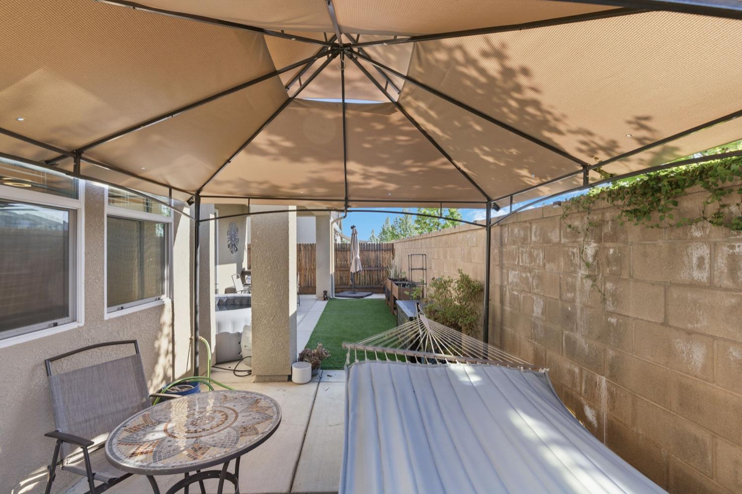 398 Atlantica Dr S, Madera, CA 93636