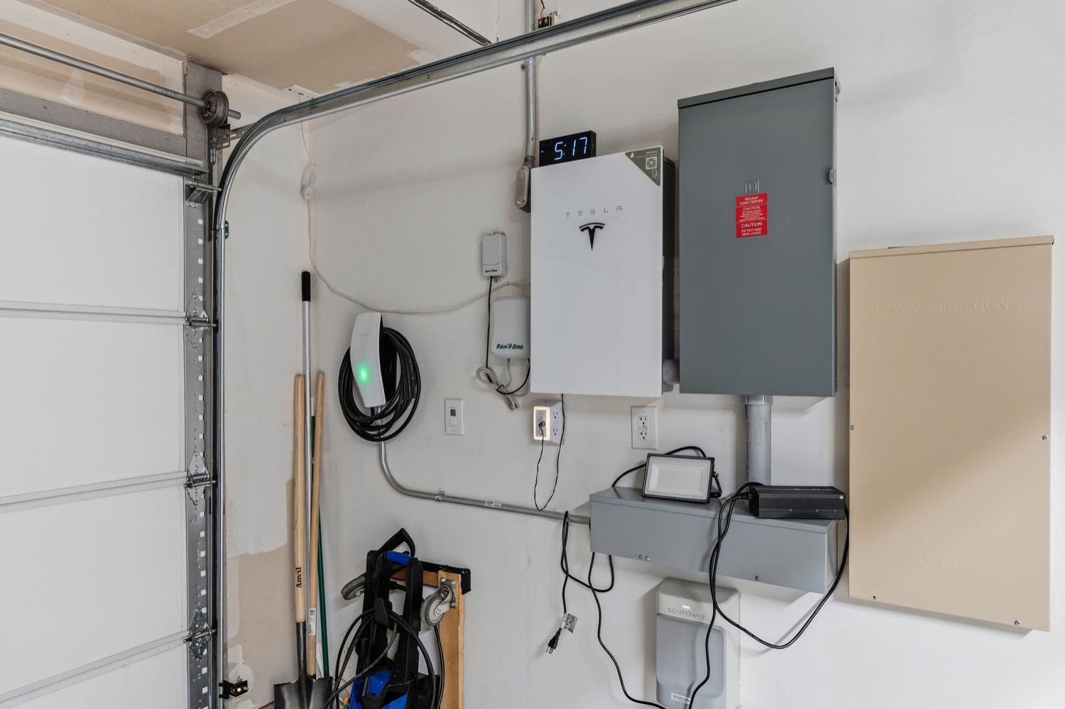 398 Atlantica Dr S, Madera, CA 93636