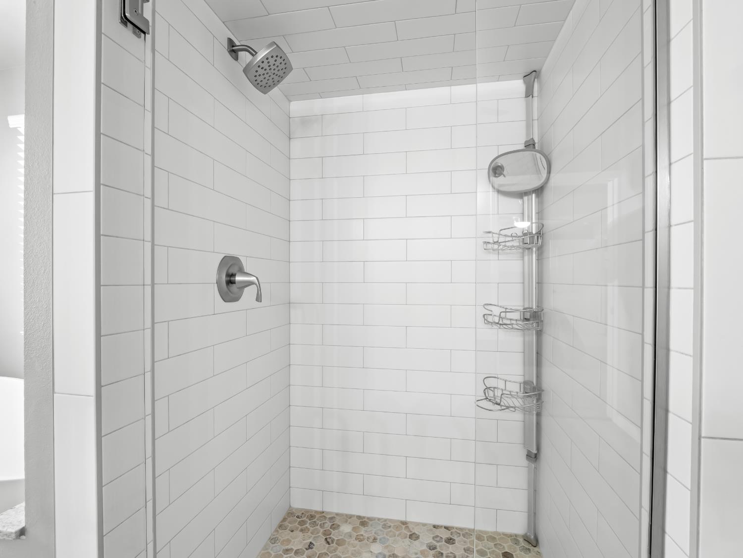 1565 S Highland Ave, Sanger, CA 93657